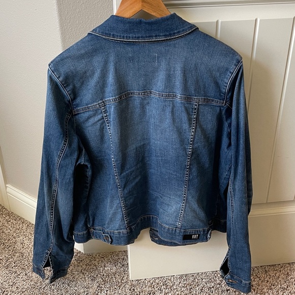 Kut from the Kloth Medium Blue Jean Jacket - Picture 2 of 5